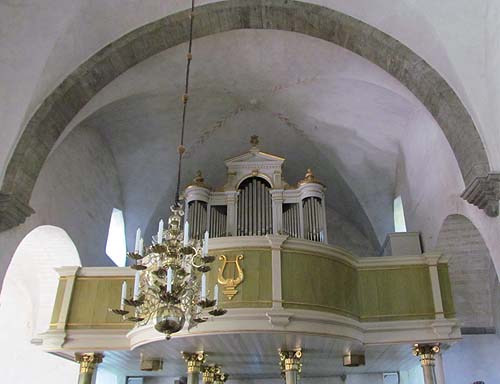 Kyrka